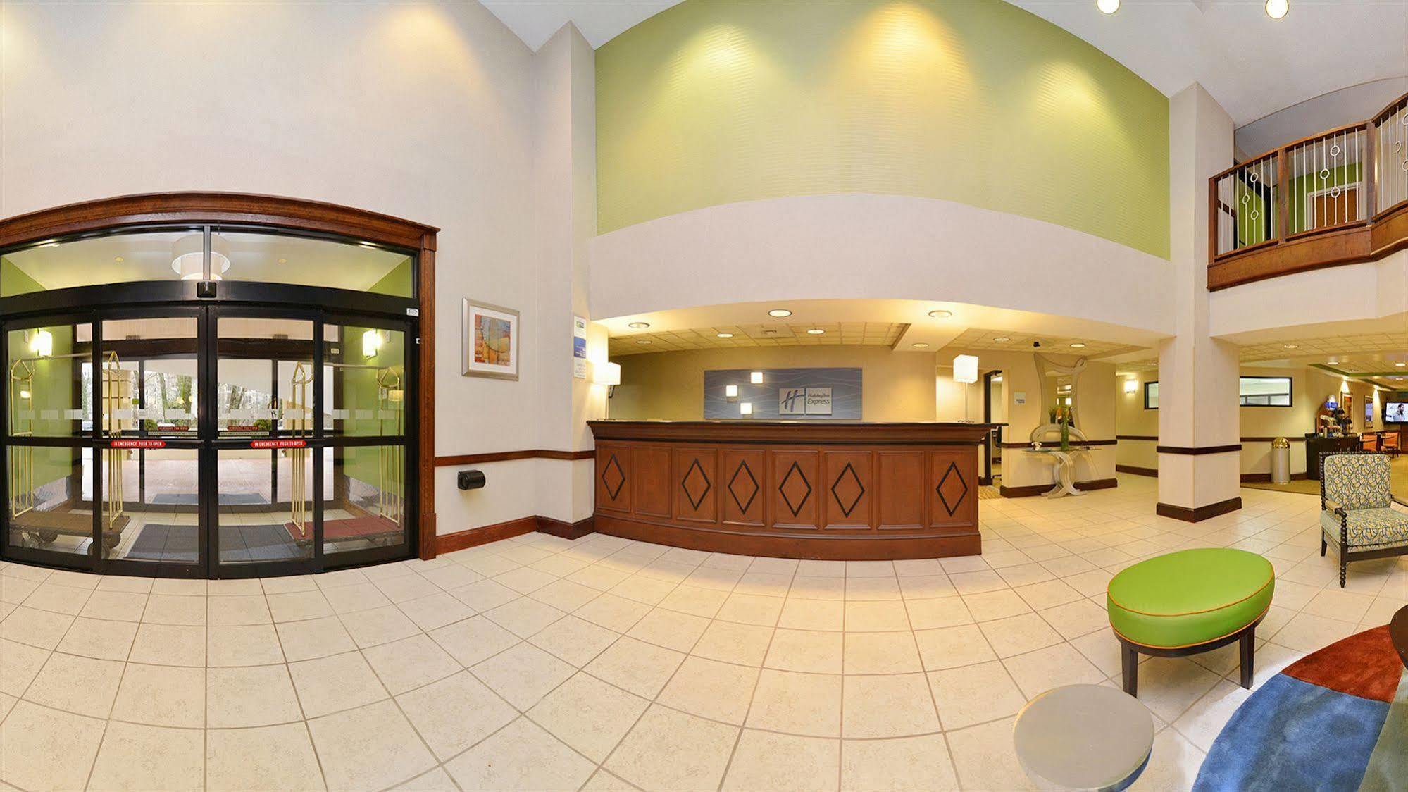 Holiday Inn Express Atlanta - Northeast I-85 - Clairmont Road By Ihg Chamblee Exterior foto